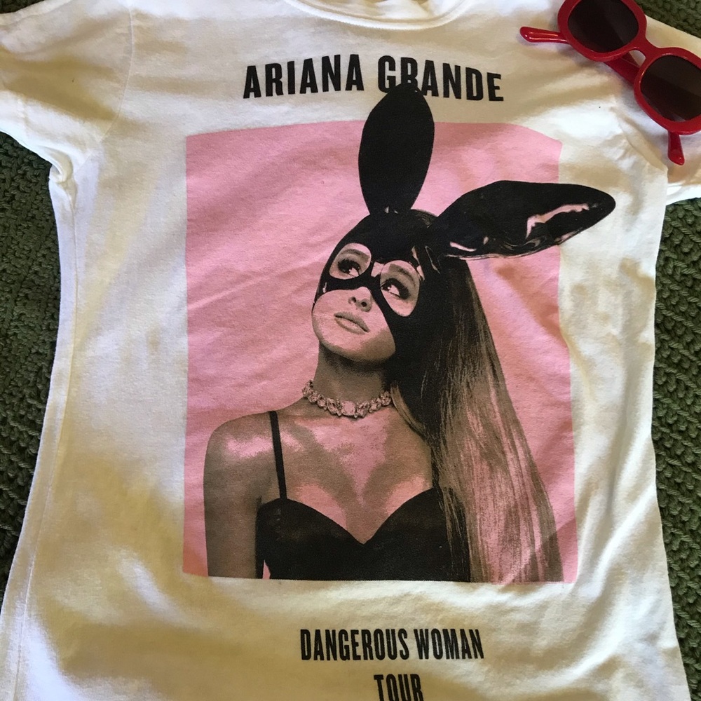 Arianna grande dangerous woman t